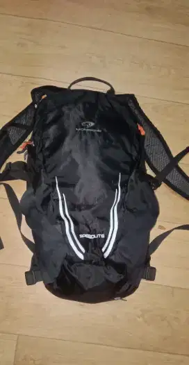 Tas ransel monbear masih bagus jarang di pakai