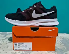 Sepatu Nike Run Swift 3