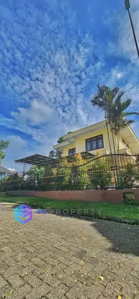 RUMAH SIAP HUNI 2 LANTAI DALAM KOMPLEK BUKIT BOGOR RAYA