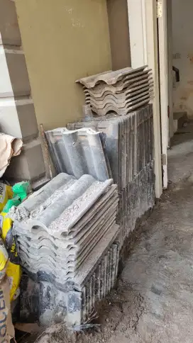 Genteng bekas layak pakai