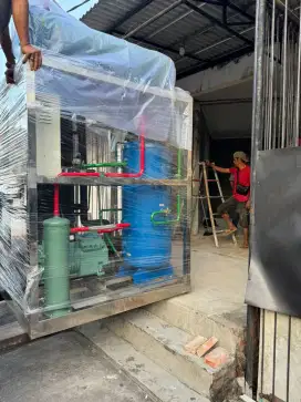 Mesin es batu kristal