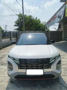 Hyundai Creta Prime 1.5 Two tone color putih AT panoramik 2022