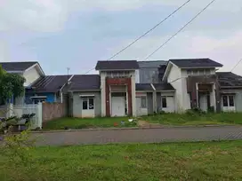 Dijual Rumah semi realestate dibwh hrg pasar di Citra Indah City