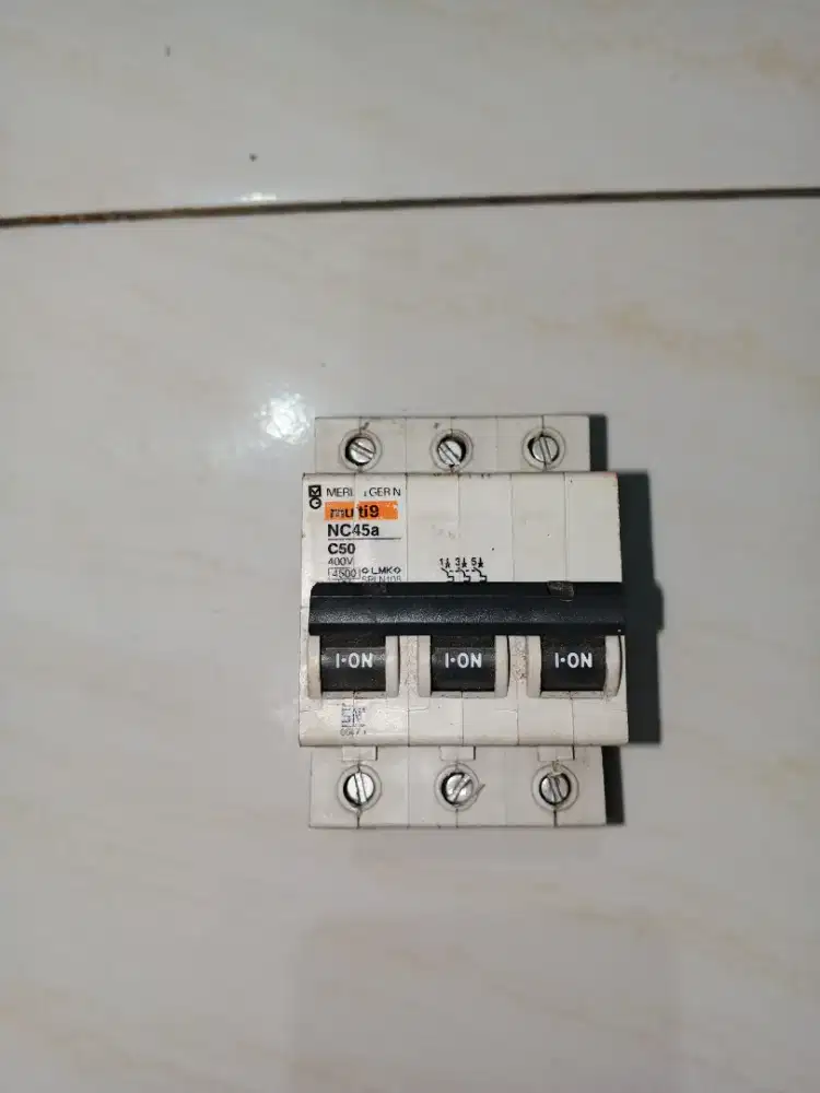 MCB 3 PHASE MSH BAGUS