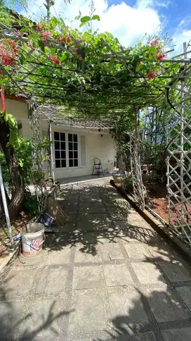 RUMAH HANG LEKIU.JAKARTA SELATAN LT.535/LB.713. 4BR. 4Bath. Harga 23M