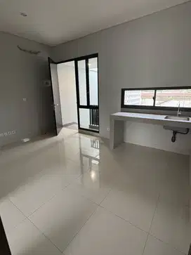 Disewakan Mura Rumah 2 Lantai di Podomoro Buah Batu
