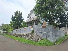 Dijual rumah 2 lt utk dilanjutkan pembangunannya di Citra Indah