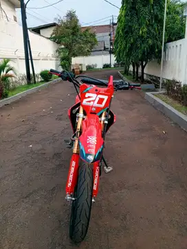 CRF 2023 MODIF GANTENG LOW KM ORIGINAL KONTAN NEGOBENSIN /TT/DIJUAL DI