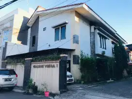 AJB DEBITUR Rumah 2 Lantai Perumahan Garden Viera, Jakarta Timur