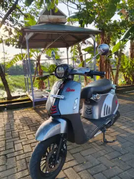Volta Cyrus model vespa 946