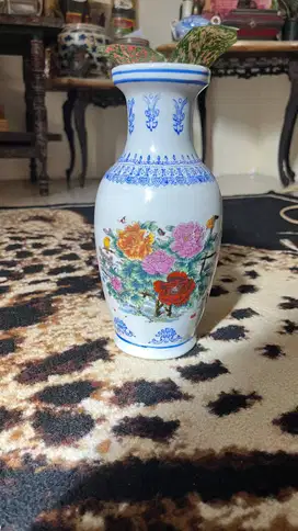 Pajangan Guci Vintage Porcelain Cobalt Blue Vase Dragon Excellent