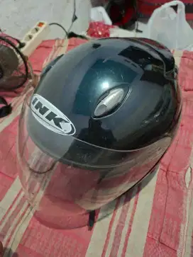 Dijual Helm Ink hitam asli