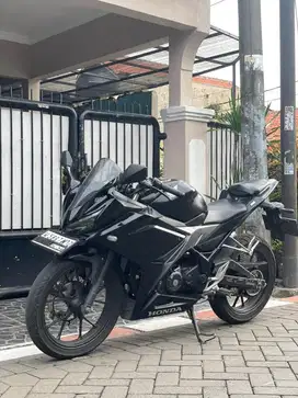 HONDA CBR 150 2019