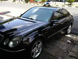 Mercedes-Benz E200K 2005 (CBU)