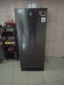 Kulkas toshiba 1 pintu