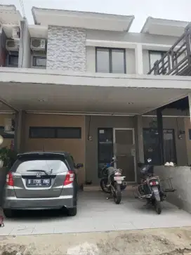 Di jual rumah di perumahan magnolia tangerangt