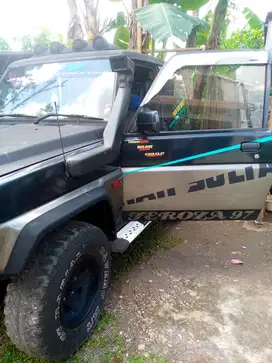 Daihatsu Feroza 1995 Bensin