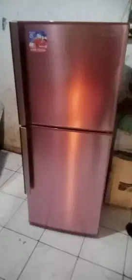 Dijual Kulkas 2 Pintu Merek SHARP