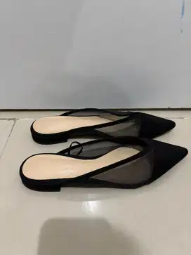 Sandal/ flats/ half shoes