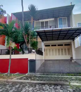 Rumah Graha Candi Golf Jangli Tembalang