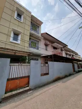 Dijual kost kostan 49 kamar omset 69juta perbulan paling murah