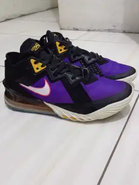 Nike Lebron Jemes Low 18 x Lakers