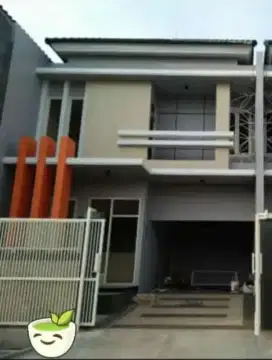 Dijual Rumah Gayung Kebonsari, Garasi 2 Mobil, Jalan Lebar