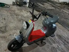 Sepeda Listrik Uwinfly R8