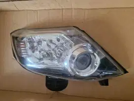 Lampu Depan Kanan Toyota Fortuner VNT 2012-2015 Copotan Original