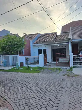 RUMAH 1 LANTAI PURIMAS RUNGKUT