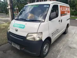 Grand max MB putih