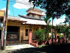 Rumah Asri LT 160m² di Komp Pertamina Pd Ranji Tangerang Selatan