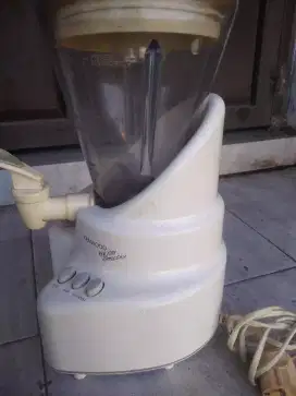 BLENDER ALA DISPENSER