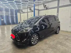 Toyota sienta tipe Q tahun 2019