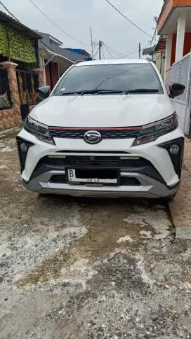 Di jual cash, Daihatsu Terios 1.5 R custom matic 2023