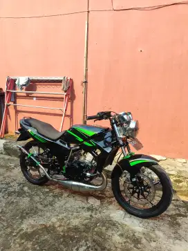 Kawasaki Ninja J Modifikasi AGSTYLE