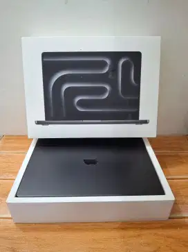 Second Macbook M3 Pro 14inc 18/512 Black Ibox