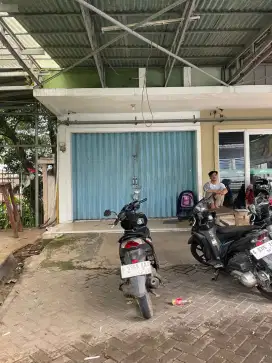 DIJUAL RUKO DI LEGENDA WISATA CIBUBUR MURAH BUTUH CEPAT  BAWAH PASAR