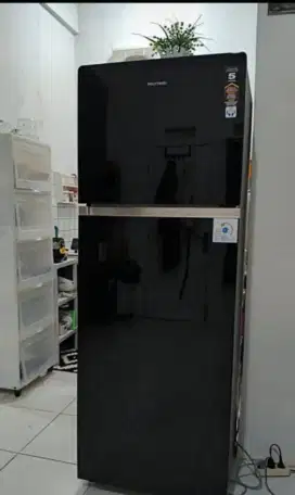 Lemari es 2 pintu