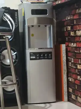 Dispenser bawah