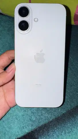 iPhone 16 128 White
