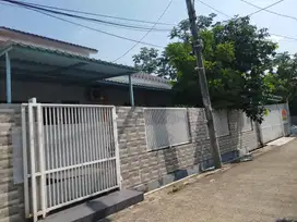 Rumah di jalan Bontang pondok Cibubur kota Depok