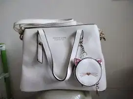 Tas wanita warna putih ( masih baru )
