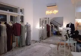 Di butuhkan karyawati untuk kerja di toko busana muslimah