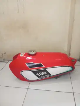 Tanki jadul yamaha 100