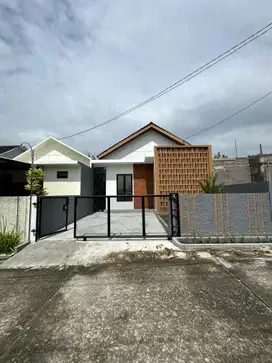 Rumah Siap Huni Di Jalan Kaliurang Km 11