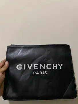 Cluth givenchy black