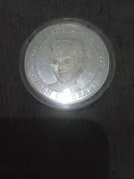 KOIN PERAK LADY DI MALTA 1ONZ SILVER 999 ORIGINAL