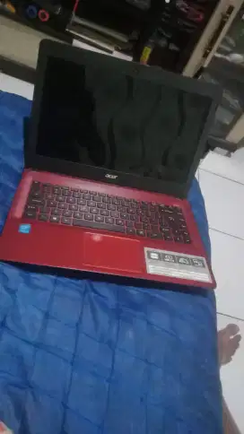 Laptop acer maharin