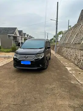 Nissan Serena C26 2015